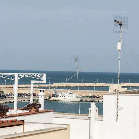B&B Torre Canina Suite & Rooms Trani Exterior foto